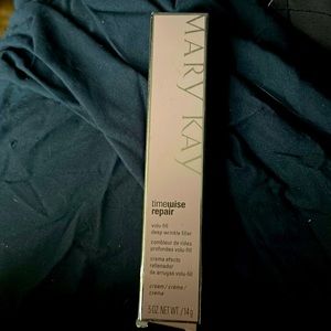 Mary Kay Volu-Fill Deep Wrinkle Filler